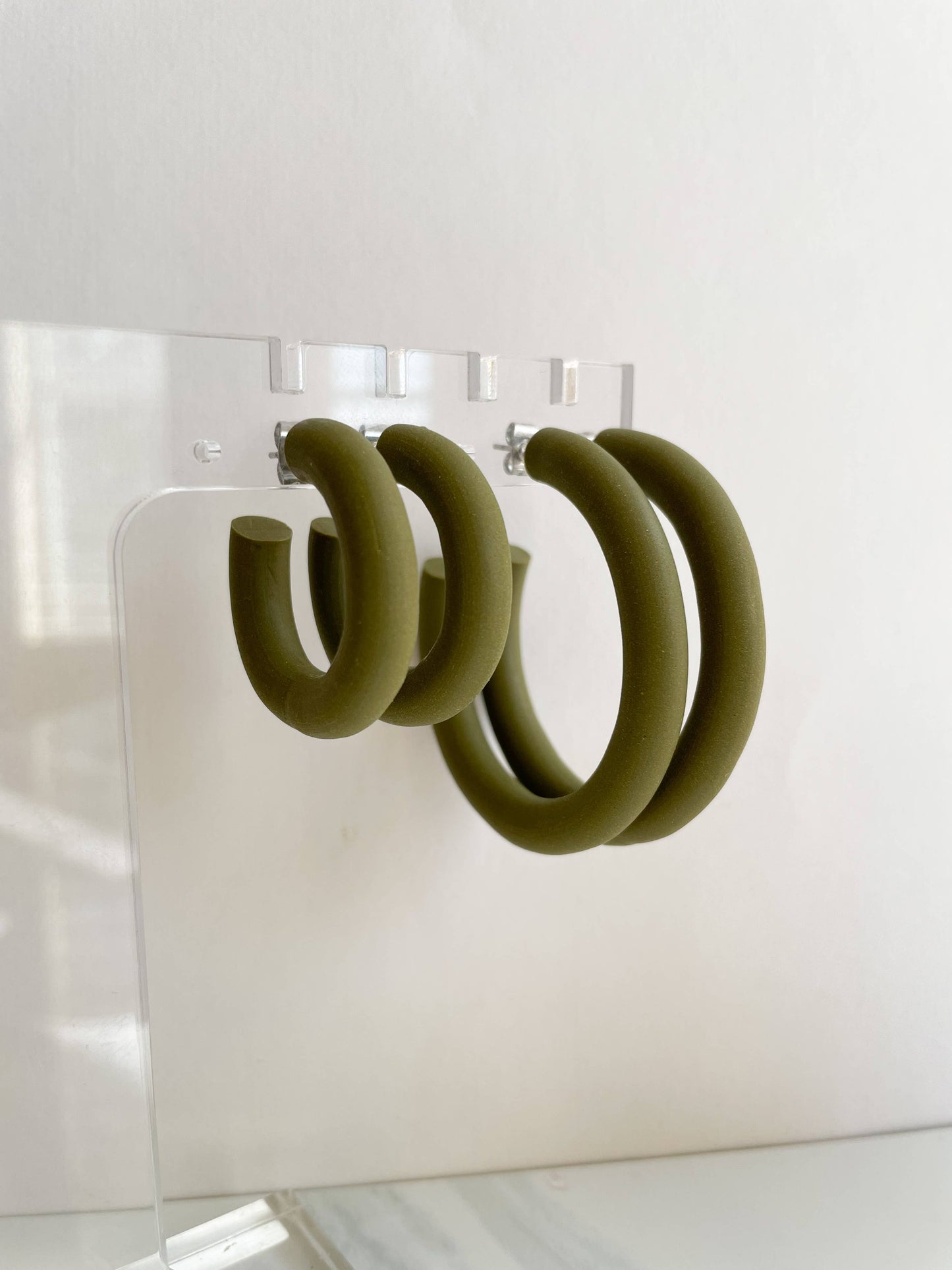 Ellory Hoops in Olive