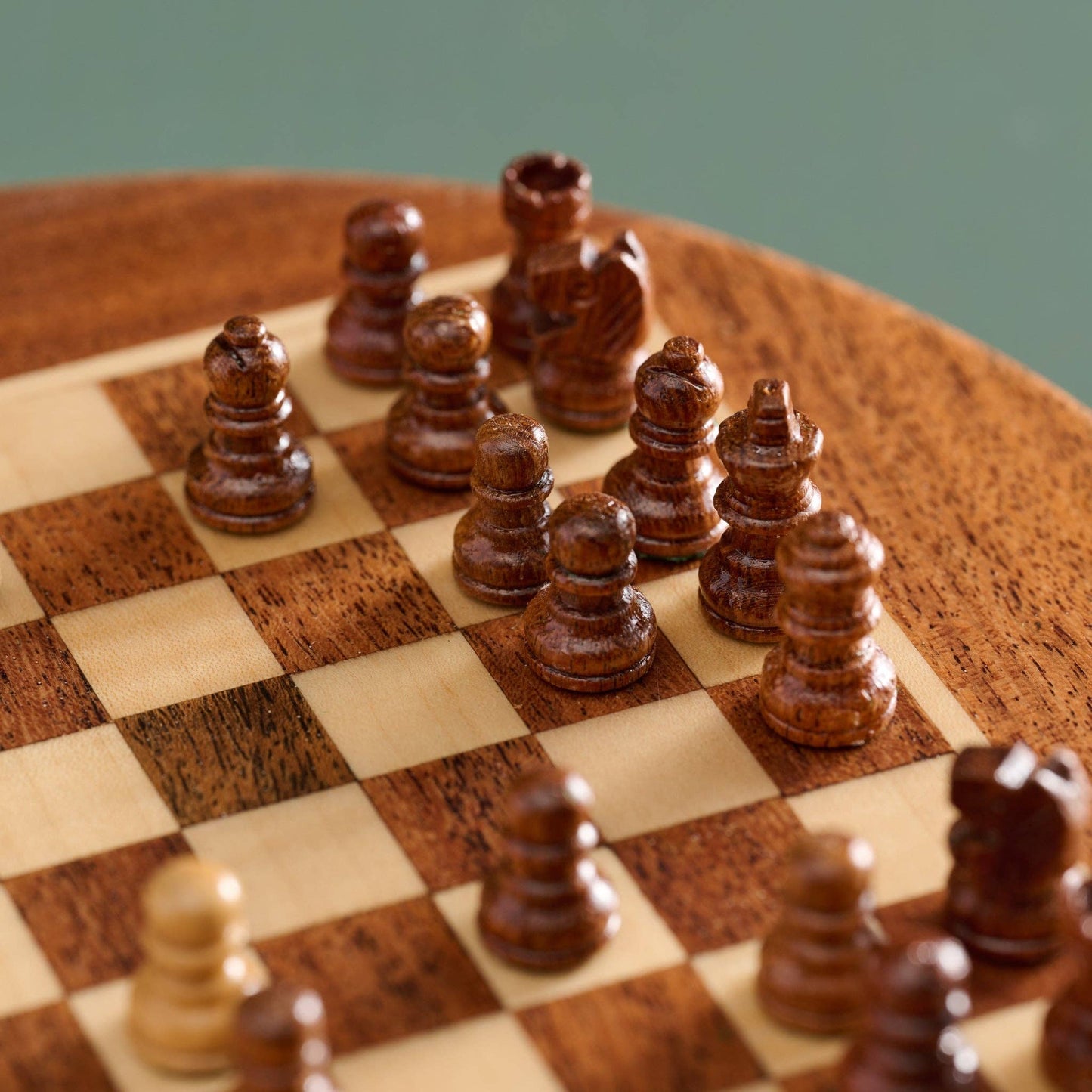 Acacia Wood Round Magnetic Chess Set