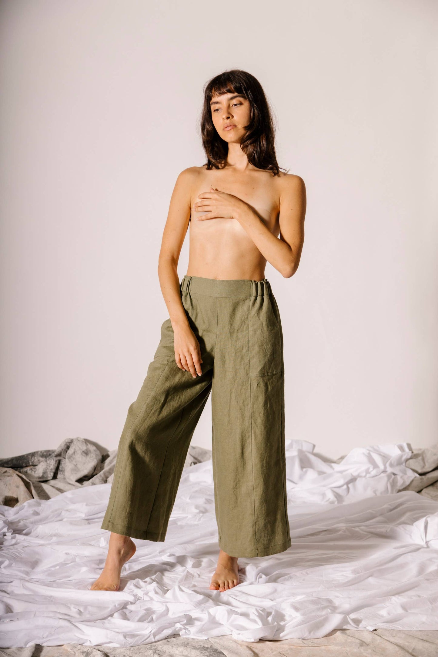 Emil Easy Crop Pant - Linen