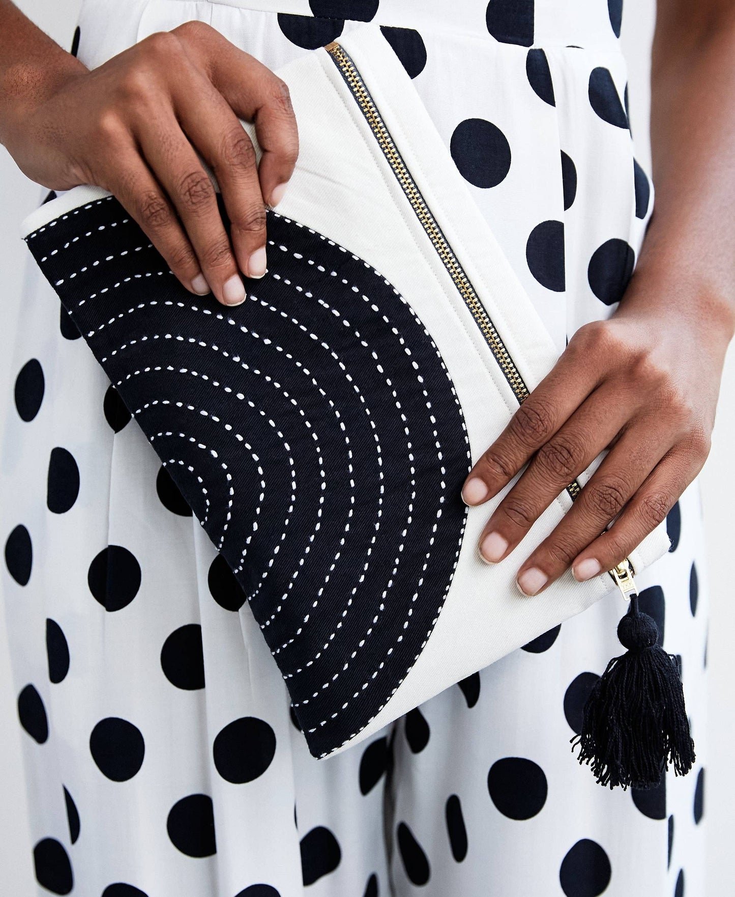 Eclipse Pouch Clutch